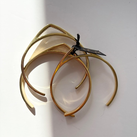 Noir NYC Sandra 3 cut out bracelet set - Picture 4 of 5